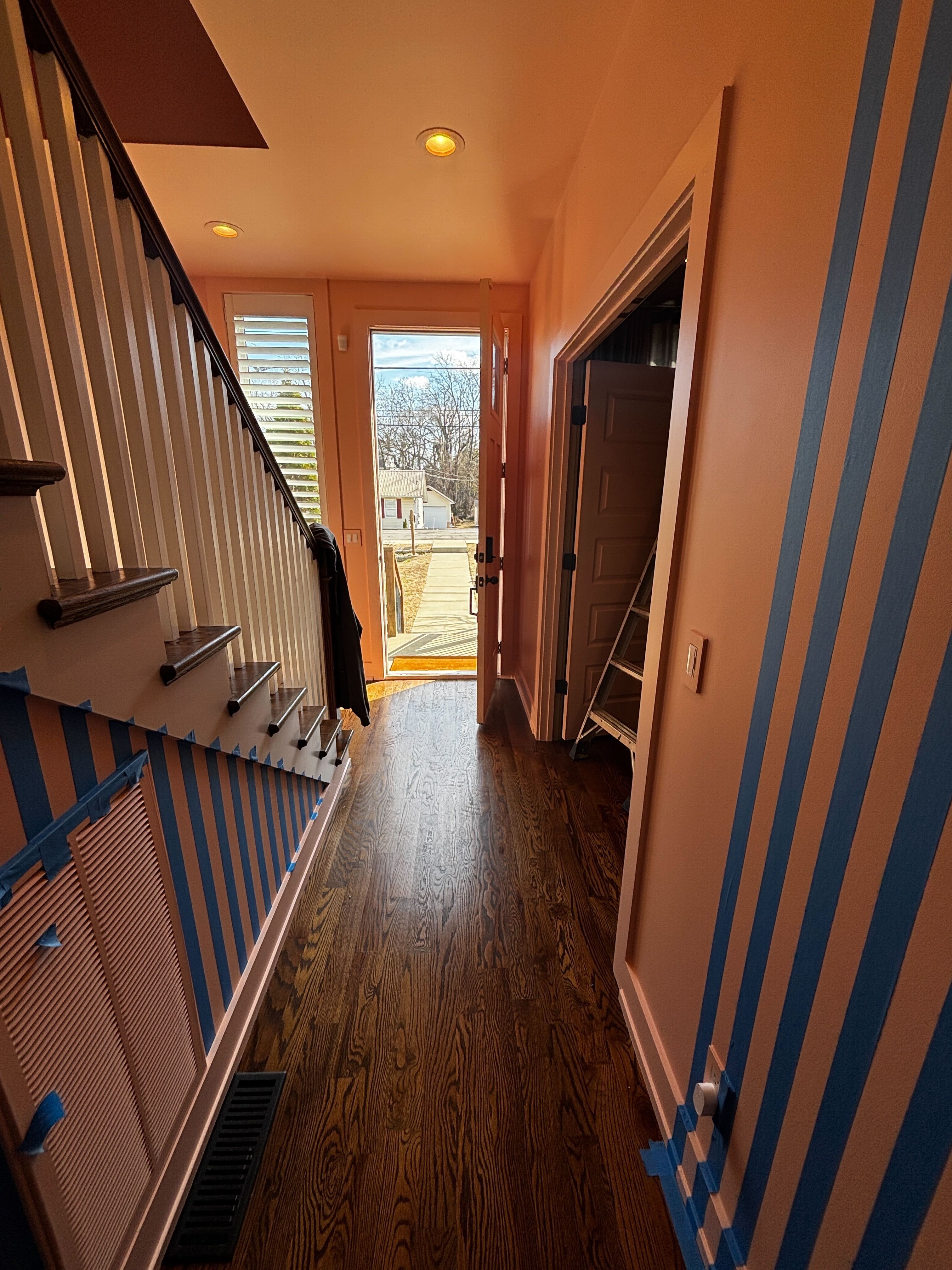 interior-painting-nashville-tn-foyer-stripes-01.jpg